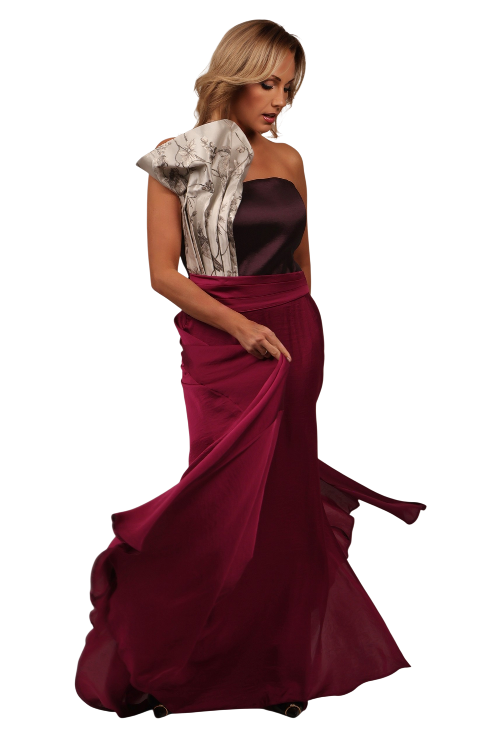 BURGUNDY AMAZON EVENING GOWN – She Glows